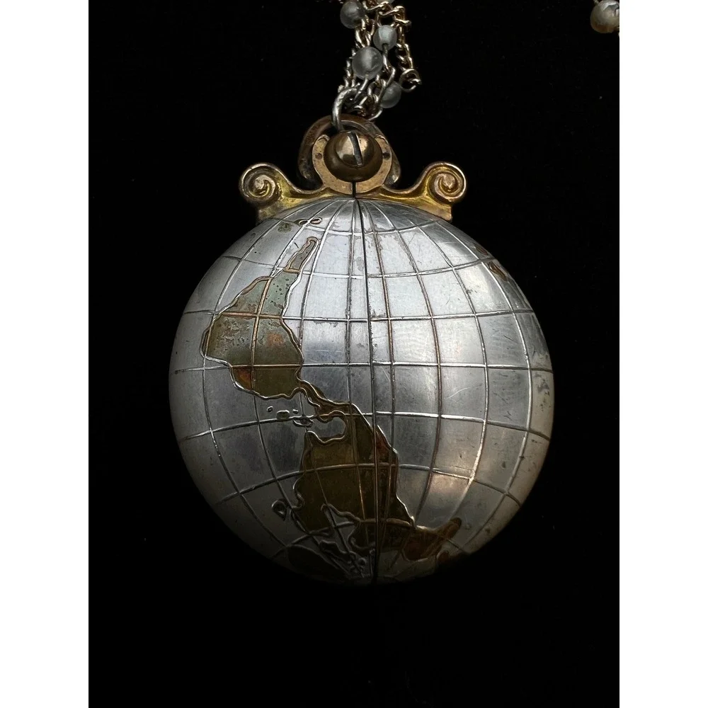 Rare Vintage Medana Xtensa Globe Pocket Watch Swiss Mechanical Clamshell